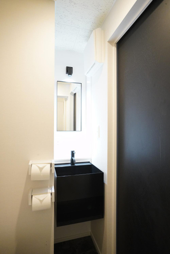Bathroom 12