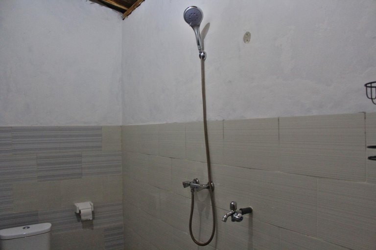Bathroom 7