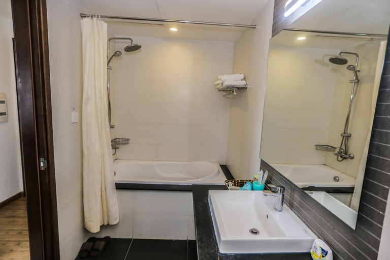 Bathroom 7