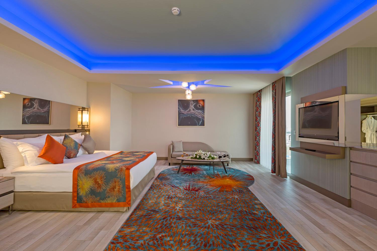 Bedroom 3, Royal Seginus Hotel, Antalya