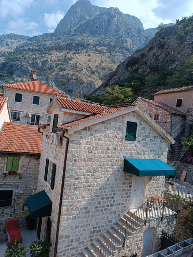 Others 3, Guesthouse BiT Accommodation