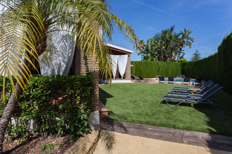 Others 4, Villa Luny Gandia, Valencia