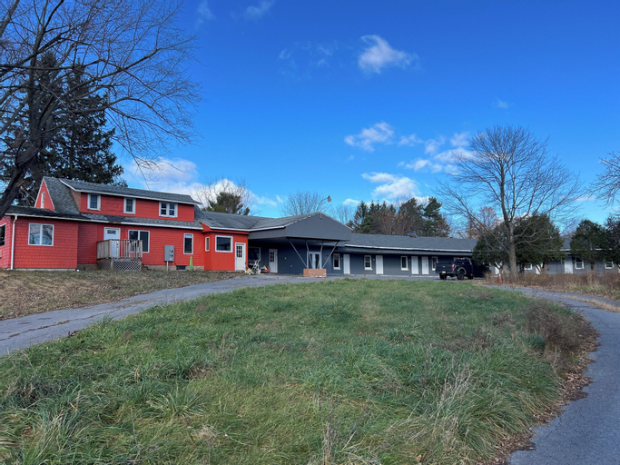 Nest Inn, Jefferson