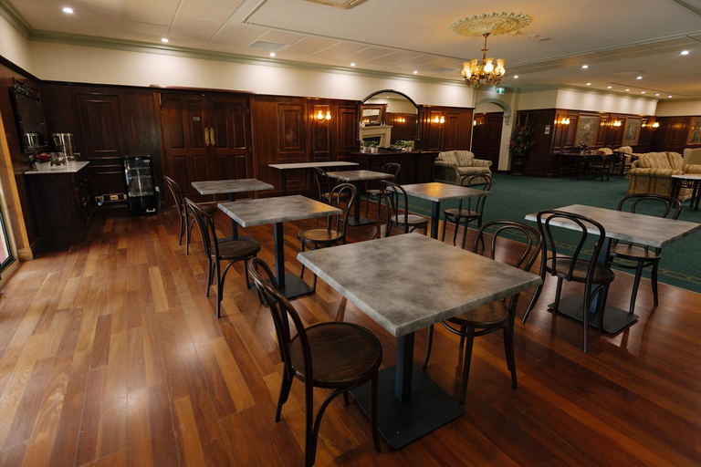Food & Drinks 5, The Lawson Riverside Suites, Wagga Wagga - Pt A
