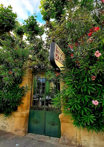 Exterior & Views 1, Logis hotel restaurant de Provence, Vaucluse