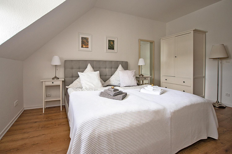 Bedroom 3, Rehlinger Hof, Lüneburg