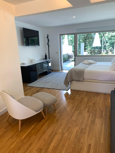 Bedroom 2, ESPEJO DE SOLEDADES, Zamora