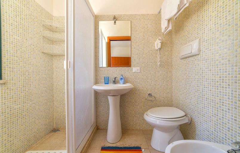 Bathroom, Lilybeo Village, Trapani