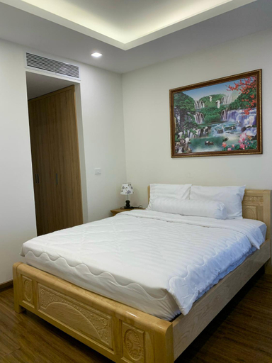 Bedroom 13