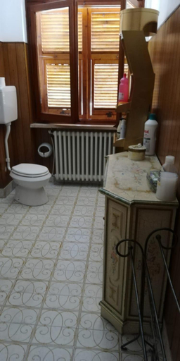 Bathroom 7