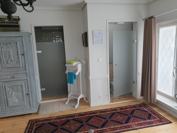 Others 2, Den Hoge Doorn, West-Vlaanderen