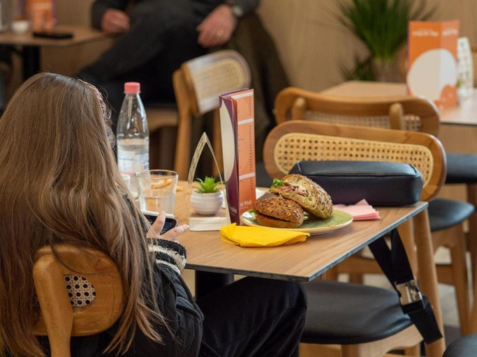 Food & Drinks, Tirana Apartments KDK, Tiranës