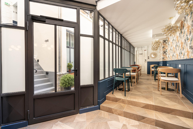 Public Area 3, District Nation, Paris