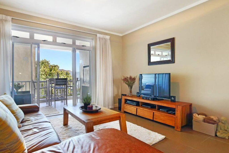Others 5, Penguin Haven . Luxury 2 bedroom, Boulders Beach., City of Cape Town