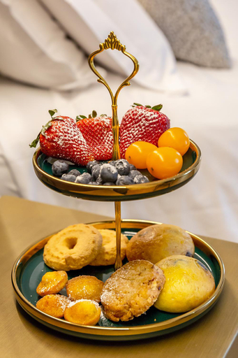 Food & Drinks 6