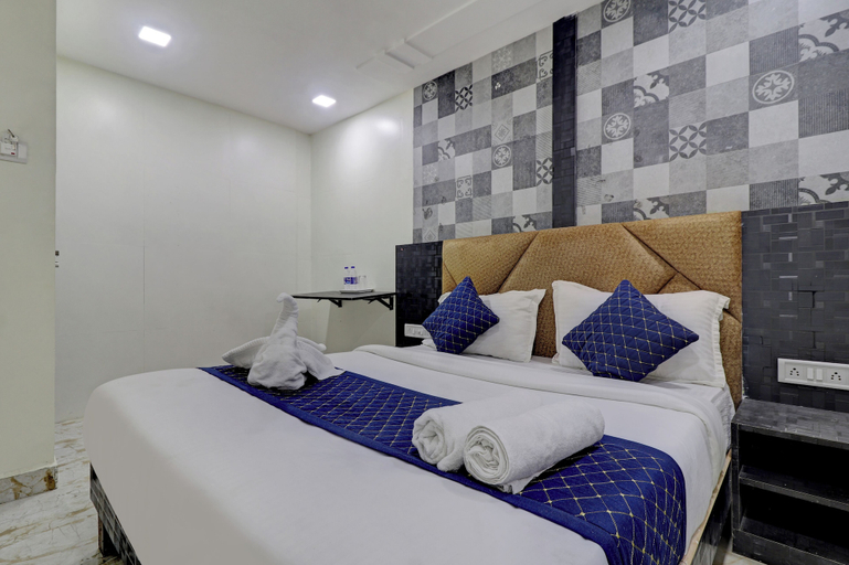Bedroom 3, Parle Inn Hotel, Mumbai Suburban