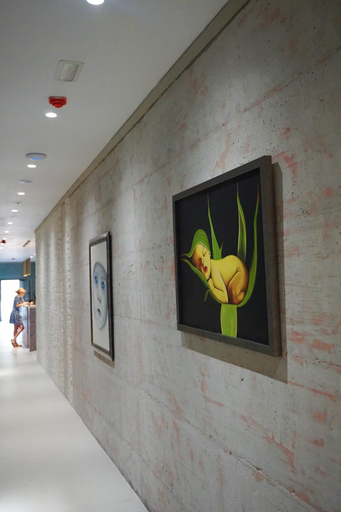 Others 5, Hotel Credo