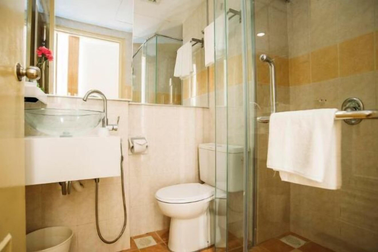 Bathroom 20
