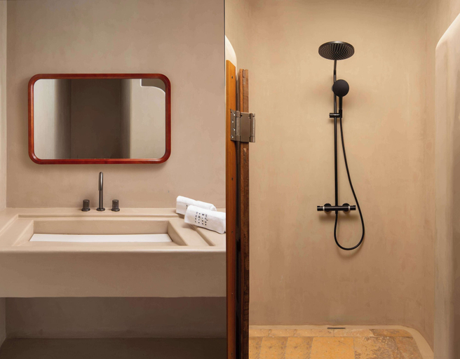 Bathroom 4, Manjing Banshan Haijing Huayuan Jiudian, Dali Bai