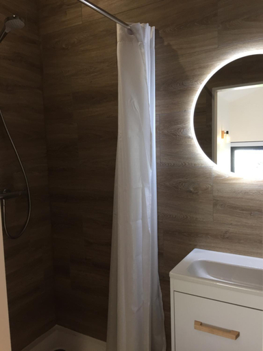 Bathroom 3, La Maison BellecOur, Maine-et-Loire