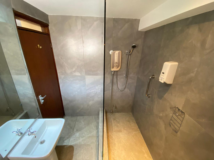 Bathroom 2, Progessive Park Hotel, Westlands