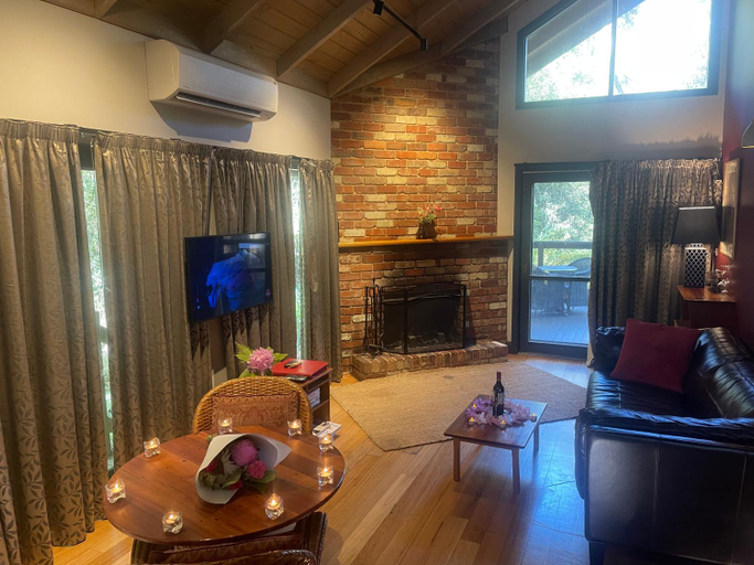 Others 4, Woodlands rainforest retreat, Murrindindi - East