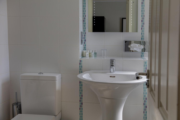 Bathroom 21