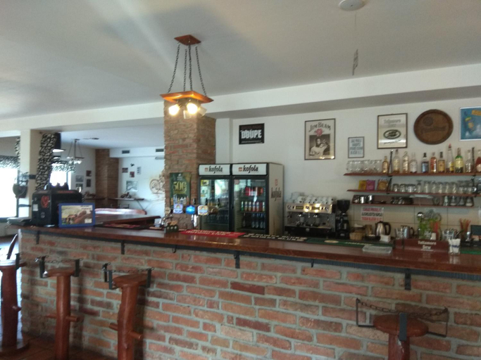 Food & Drinks 4, Penzion a Motobar 66 Bravantice, Nový Jičín