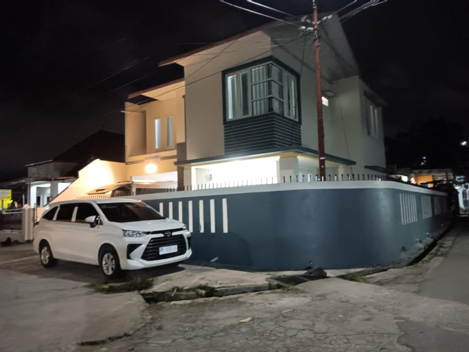 Mandi Angin "Syariah" Homestay, Bukittinggi