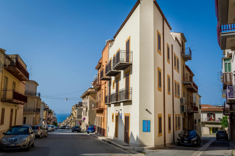 Others 4, Affittacamere Amuni, Trapani