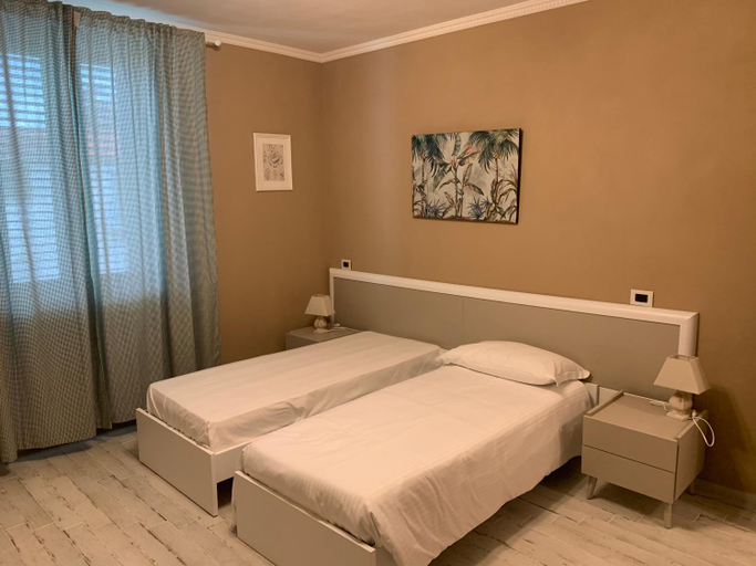 Others 3, Locanda il Deserto, Livorno