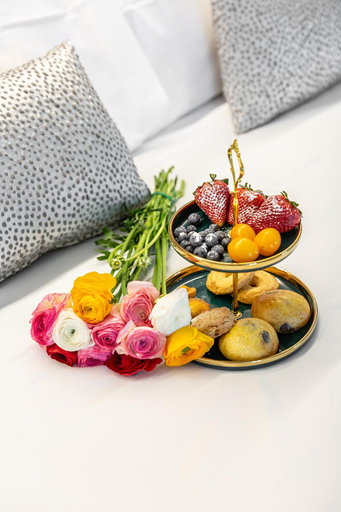 Food & Drinks 11