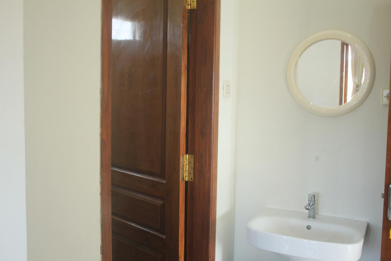 Others 2, Bromo Seruni Guesthouse, Probolinggo
