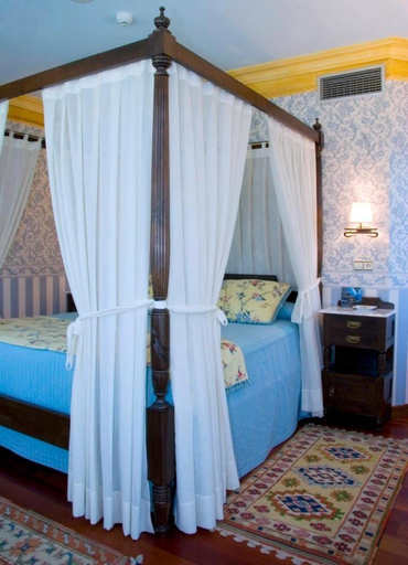 Others 4, Hotel Palacete Real, Asturias
