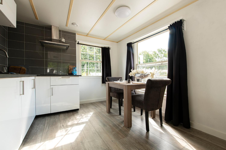 Kitchen 3, 16, Geniet van de rust, natuur & gratis parkeren!, Oisterwijk