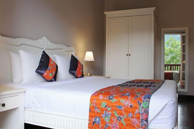 Bedroom 13