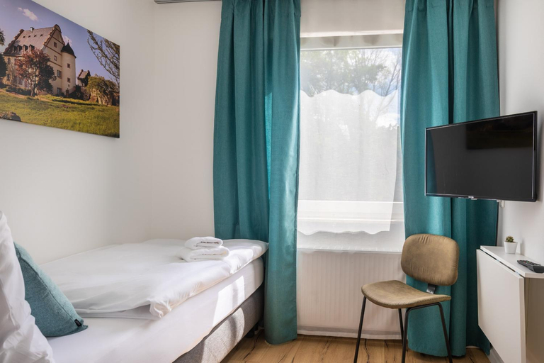 Bedroom 3, Hotel Clement - Bed & Breakfast, Mainz-Bingen