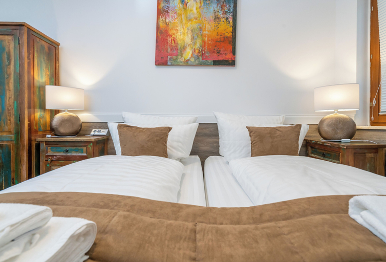 Bedroom 3, Landhotel Engel & Kreuz, Rastatt