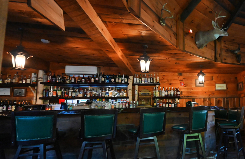 Food & Drinks 3, Gregory House Country Inn, Rensselaer