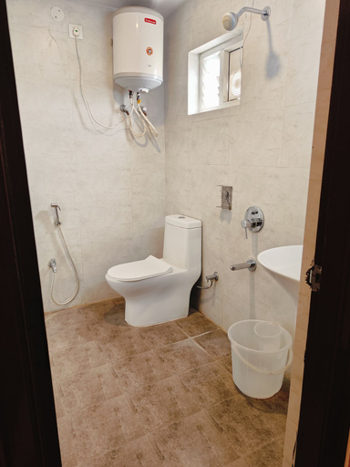 Bathroom 2, The Cinco Primera, Ranga Reddy