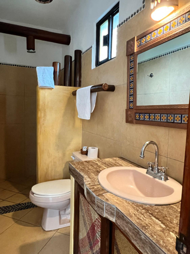 Bathroom 2, Villa el Arca, José Azueta