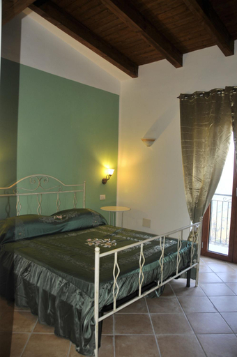 Bedroom 3, La Scienza Nuova, Salerno