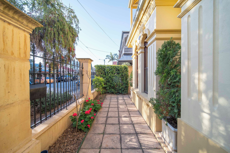 Others 4, Cozy Home with fireplace 5mins to beach, Adelaide