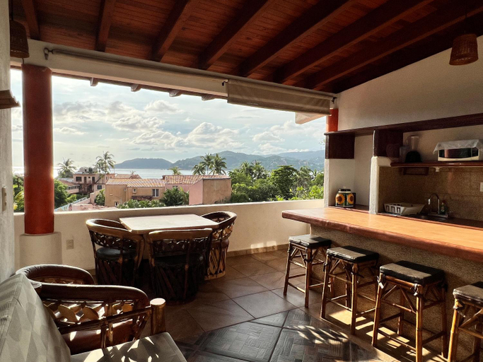 Others 4, Villa el Arca, José Azueta