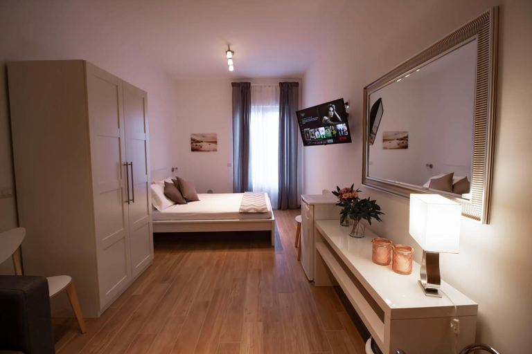 Others 5, B&B T'Amo, Messina