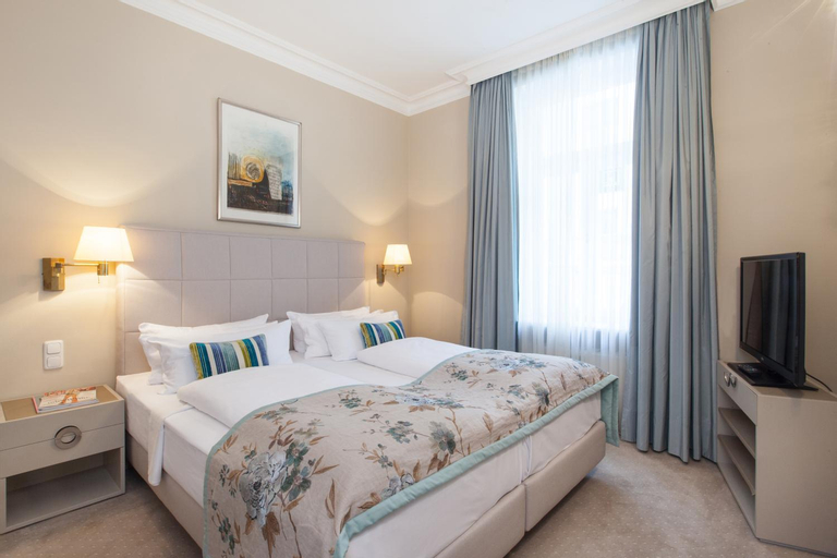 Bedroom 14
