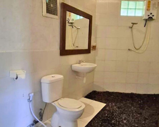 Bathroom 4, Warung Rekreasi Bedugul, Tabanan