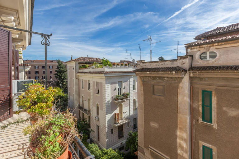 Balcony/terrace, Aqua Claudia and Anio Novus Apartments, Roma