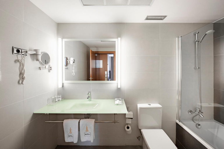 Bathroom 7