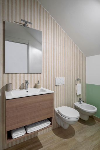 Others 5, Casa Caterina, Syracuse